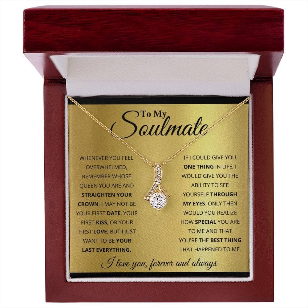 Alt text: "Personalized Soulmate Necklace in a box - gold necklace with diamond pendant, symbolizing deep connection and eternal love."