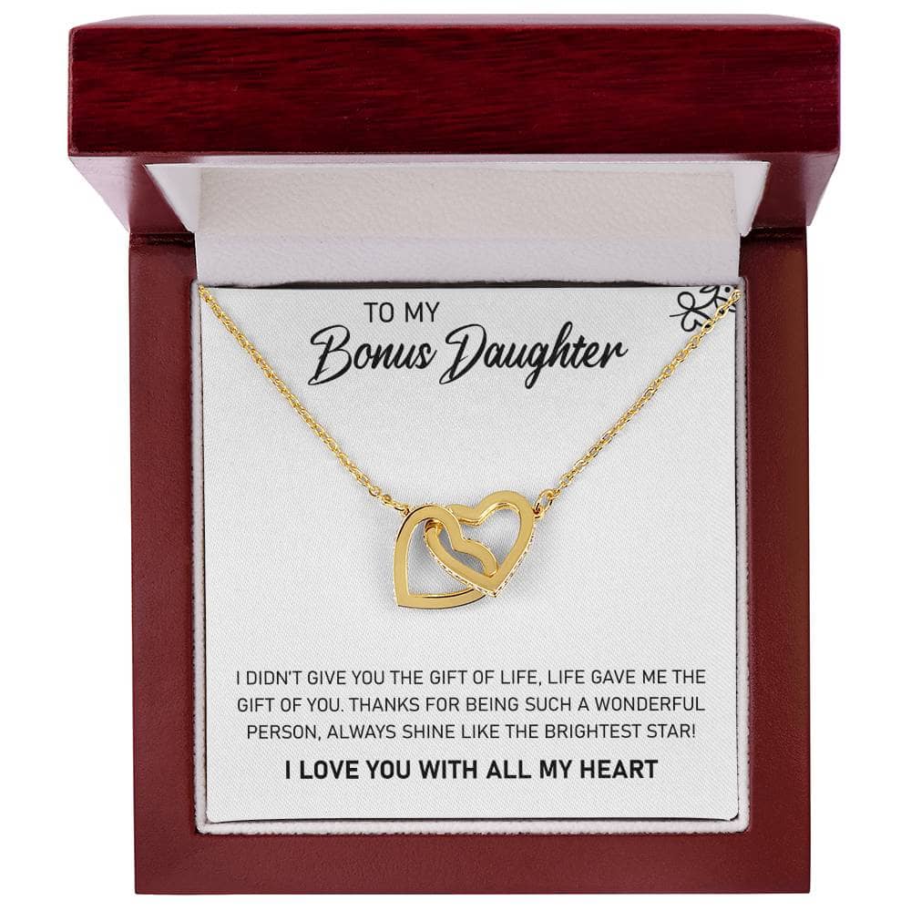 Alt text: "Gold heart necklace in a box - Personalized Daughter Necklace - Elegant Design"