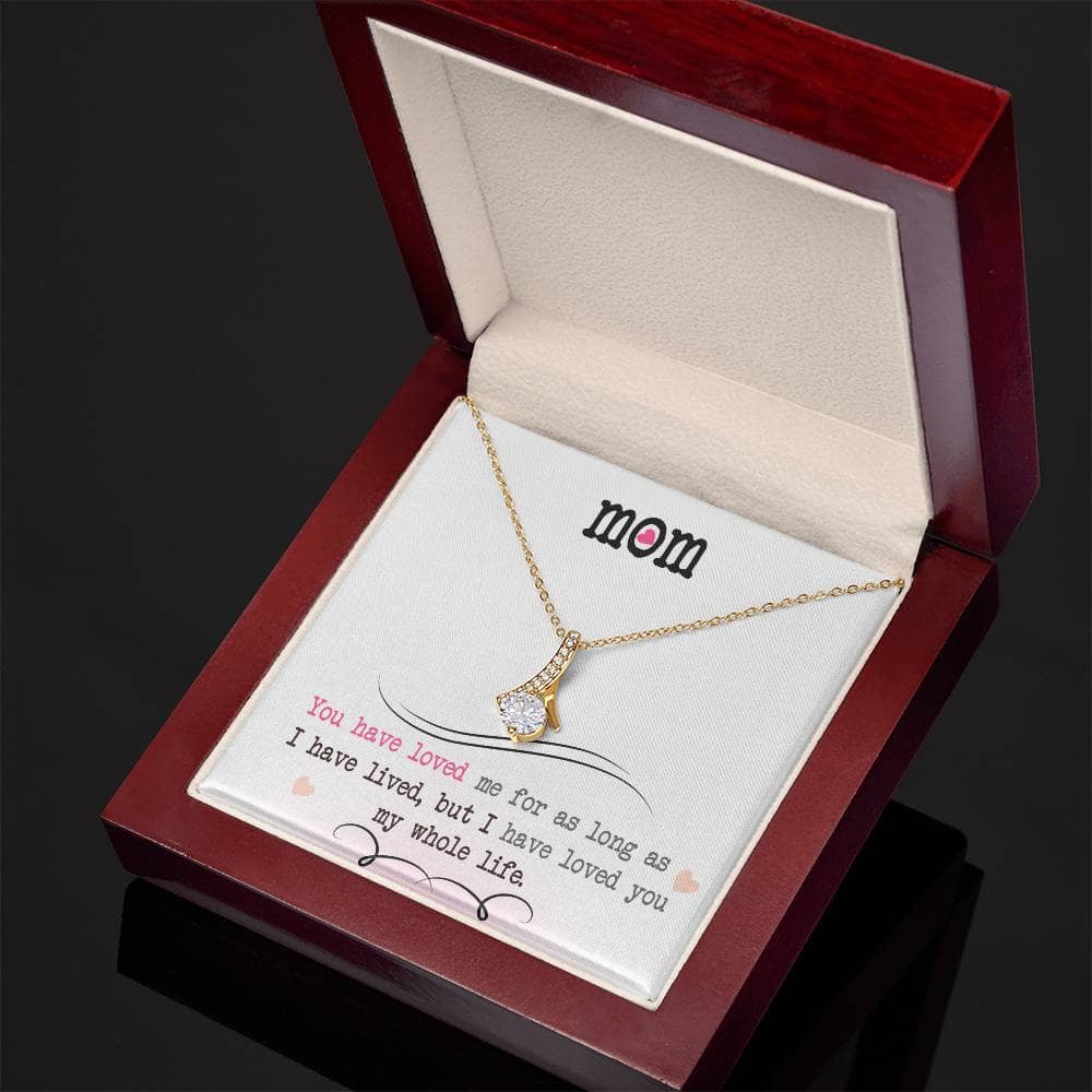 Alt text: "Personalized Mother Necklace - Elegant Heart Pendant in Box"