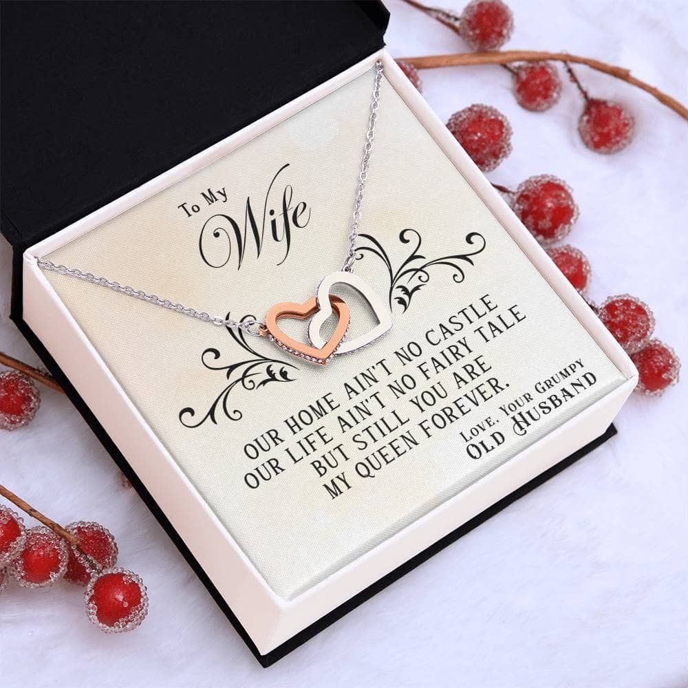 Alt text: Personalized Wife Necklace: Elegant Symbol of Love & Connection, nestled in a box, ready to be cherished.