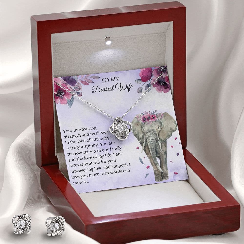 Alt text: "Personalized Wife Necklace: Necklace in a box with note and earrings, symbolizing endless love and devotion. Crafted with cubic zirconia, heart-shaped pendant, adjustable chain. Presented in an elegant mahogany-style box with LED light."