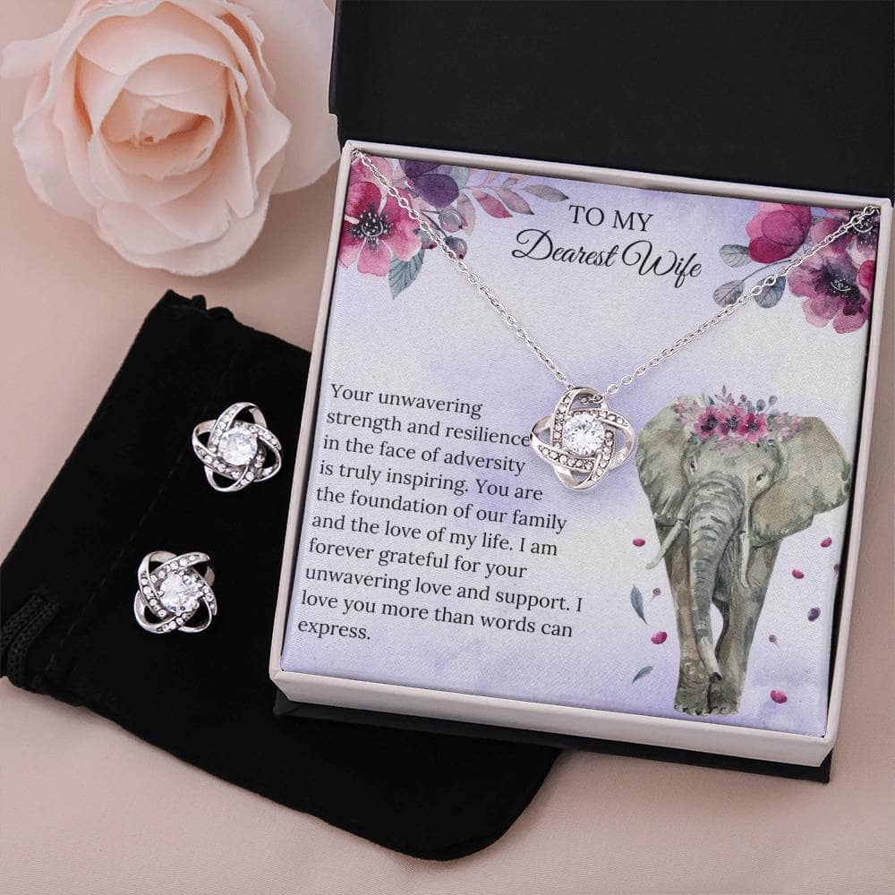 Alt text: "Personalized Wife Necklace: Necklace and earrings in a box, featuring a heart-shaped pendant with cubic zirconia. Adjustable chain for a flawless fit. Symbol of endless love and devotion."