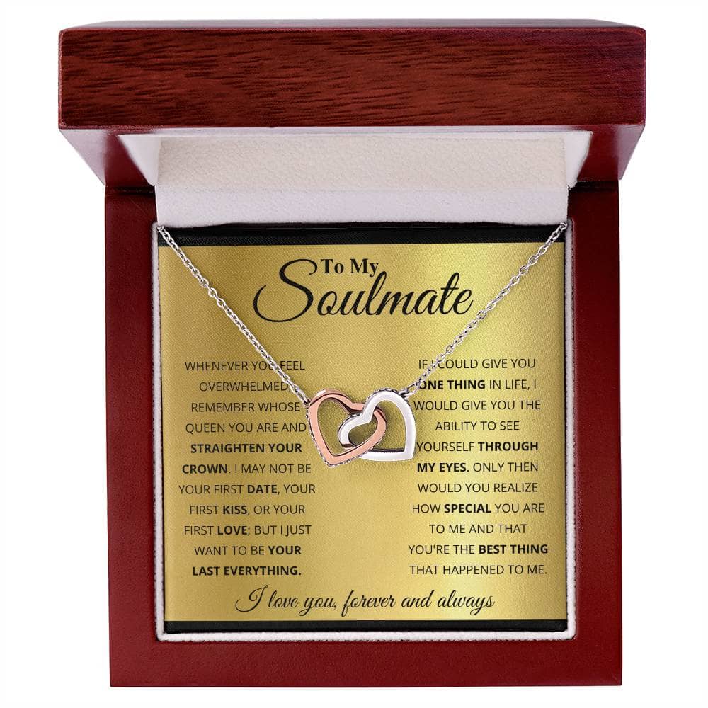 Alt text: "Personalized Soulmate Necklace: Interlocking hearts pendant in a box, symbolizing an unshakable bond. Crafted with 14k white gold or 18k gold finish and cubic zirconia."