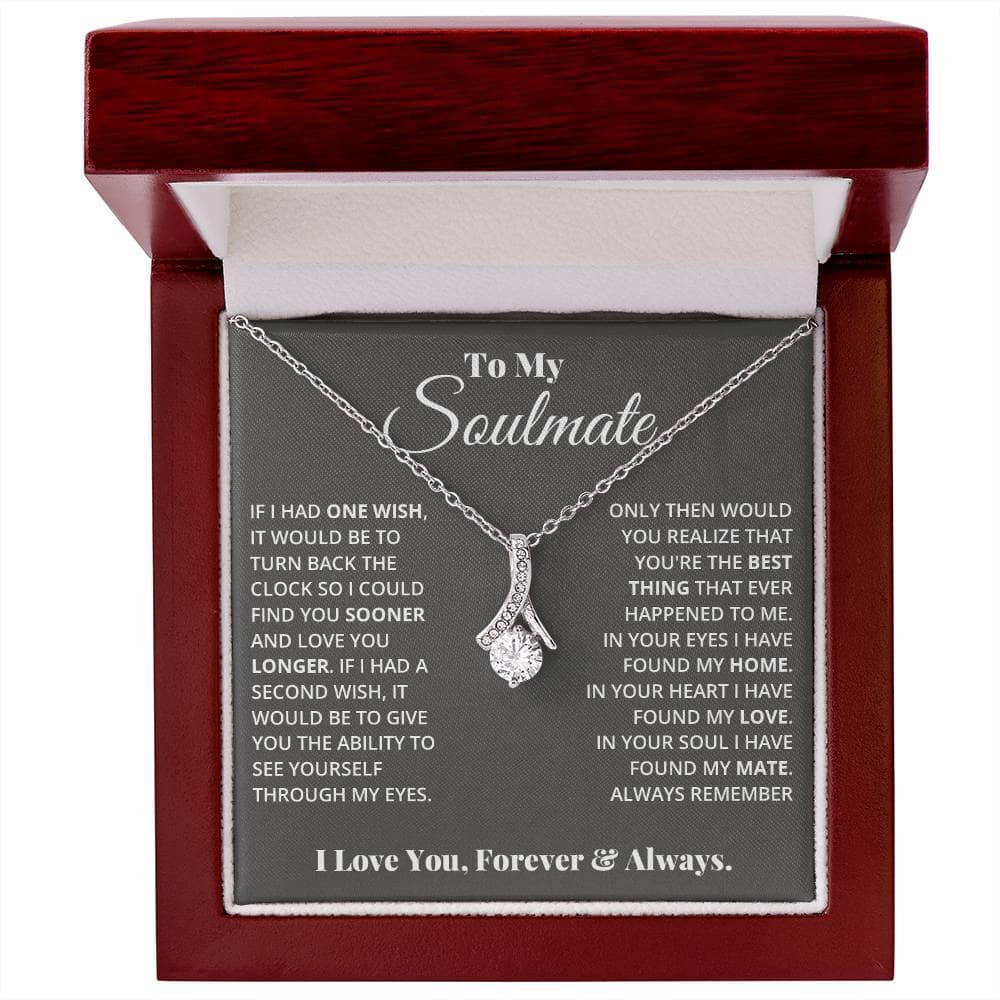 Alt text: "Personalized Soulmate Necklace in a box - a symbol of love and commitment, featuring a cushion-cut cubic zirconia pendant on an adjustable chain. Luxurious and timeless jewelry for everyday wear or special occasions."